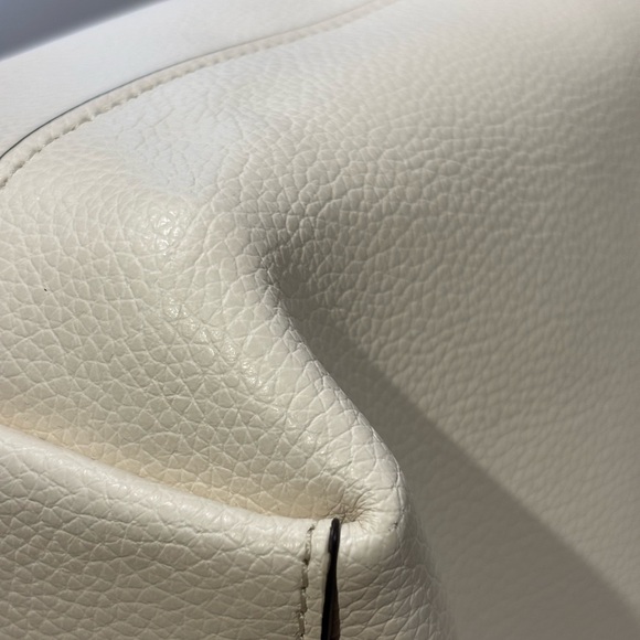 Coach Leather Tote in White w/ silver hardware - Picture 4 of 13